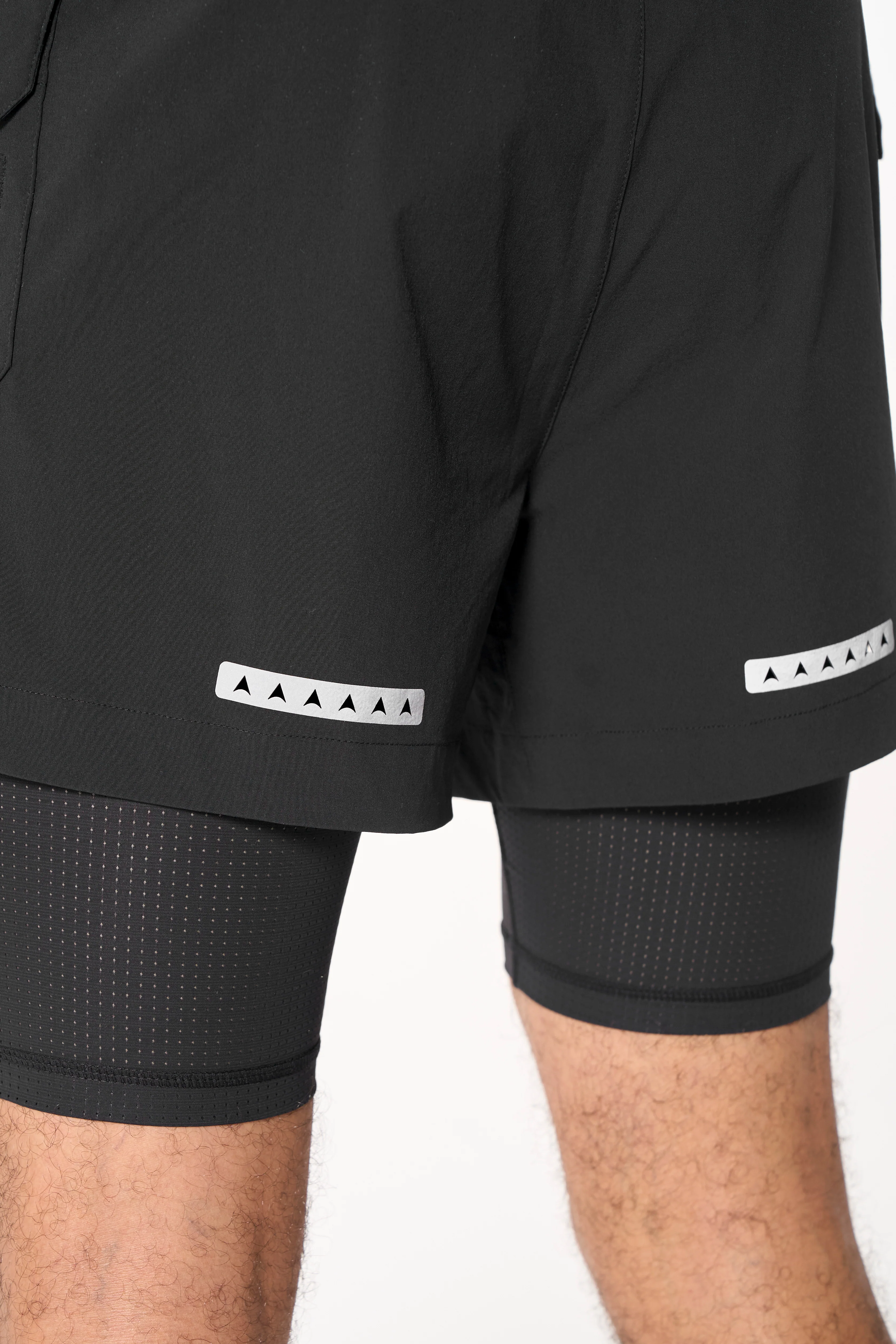 Men's 2-in-1 Cargo Shorts - Black - Image 3