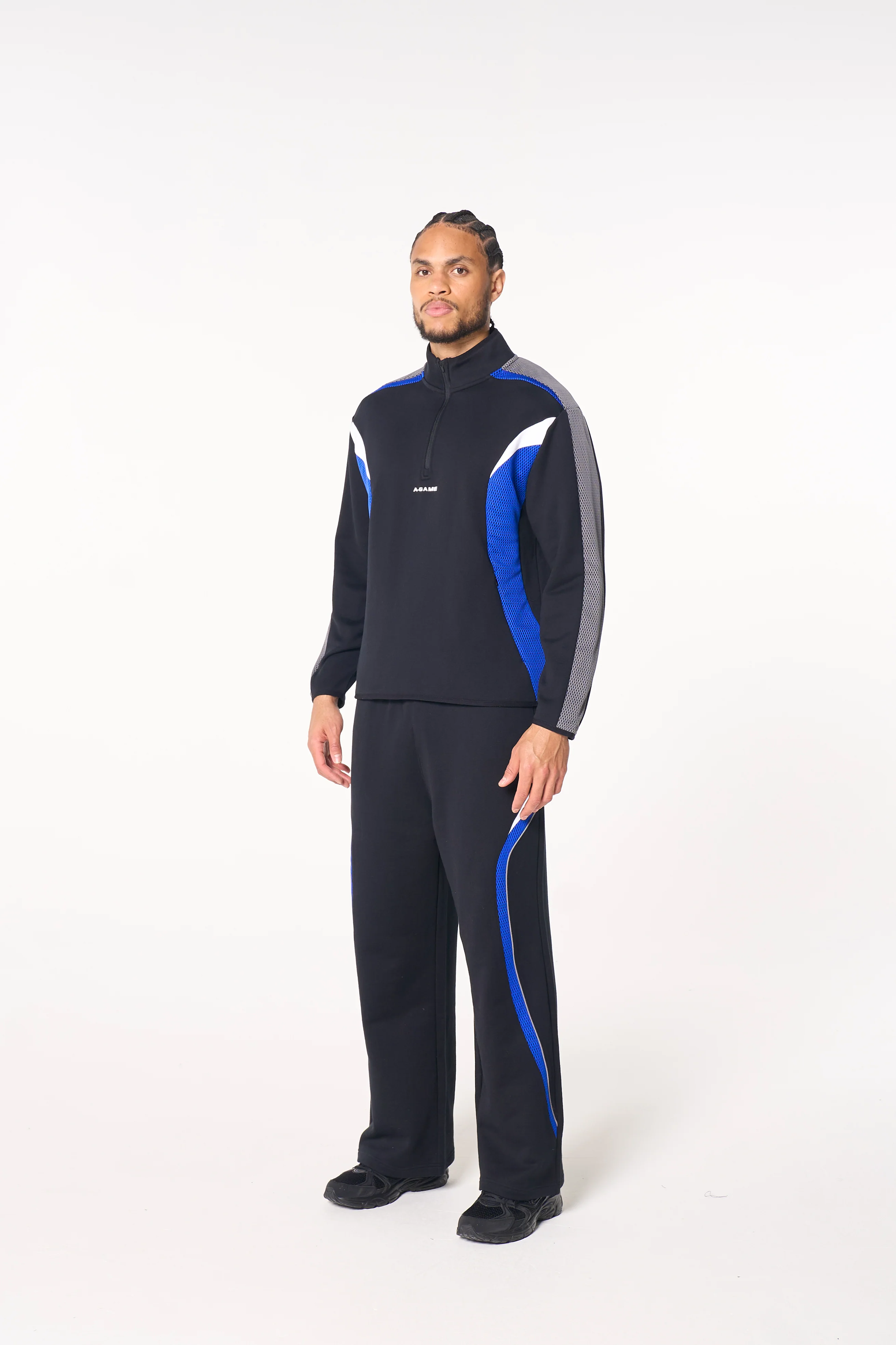 Men's Mesh Panelled Straight Leg Sweat Pants - Black / Cobalt Blue - Image 5