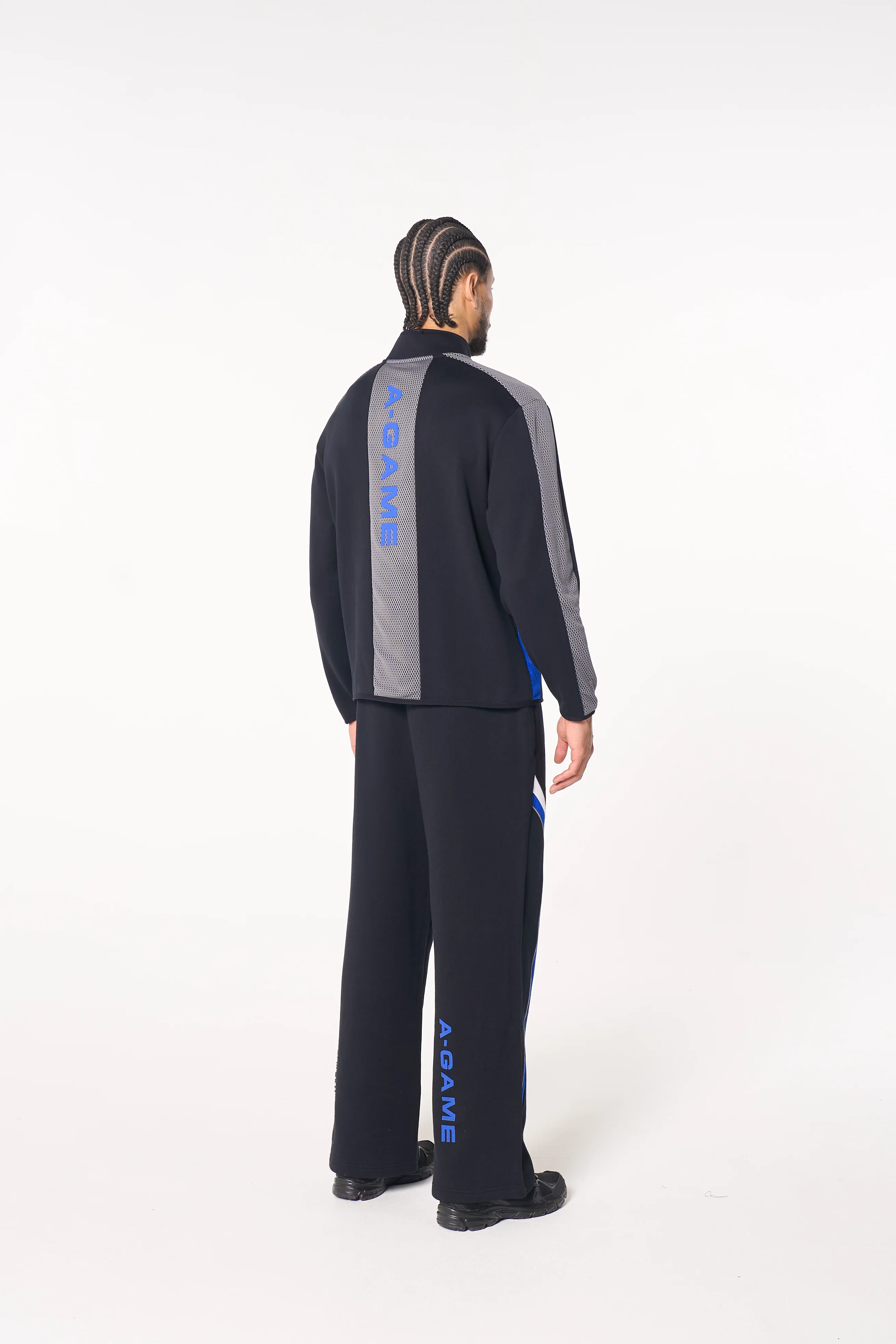 Men's Mesh Panelled Straight Leg Sweat Pants - Black / Cobalt Blue - Image 6