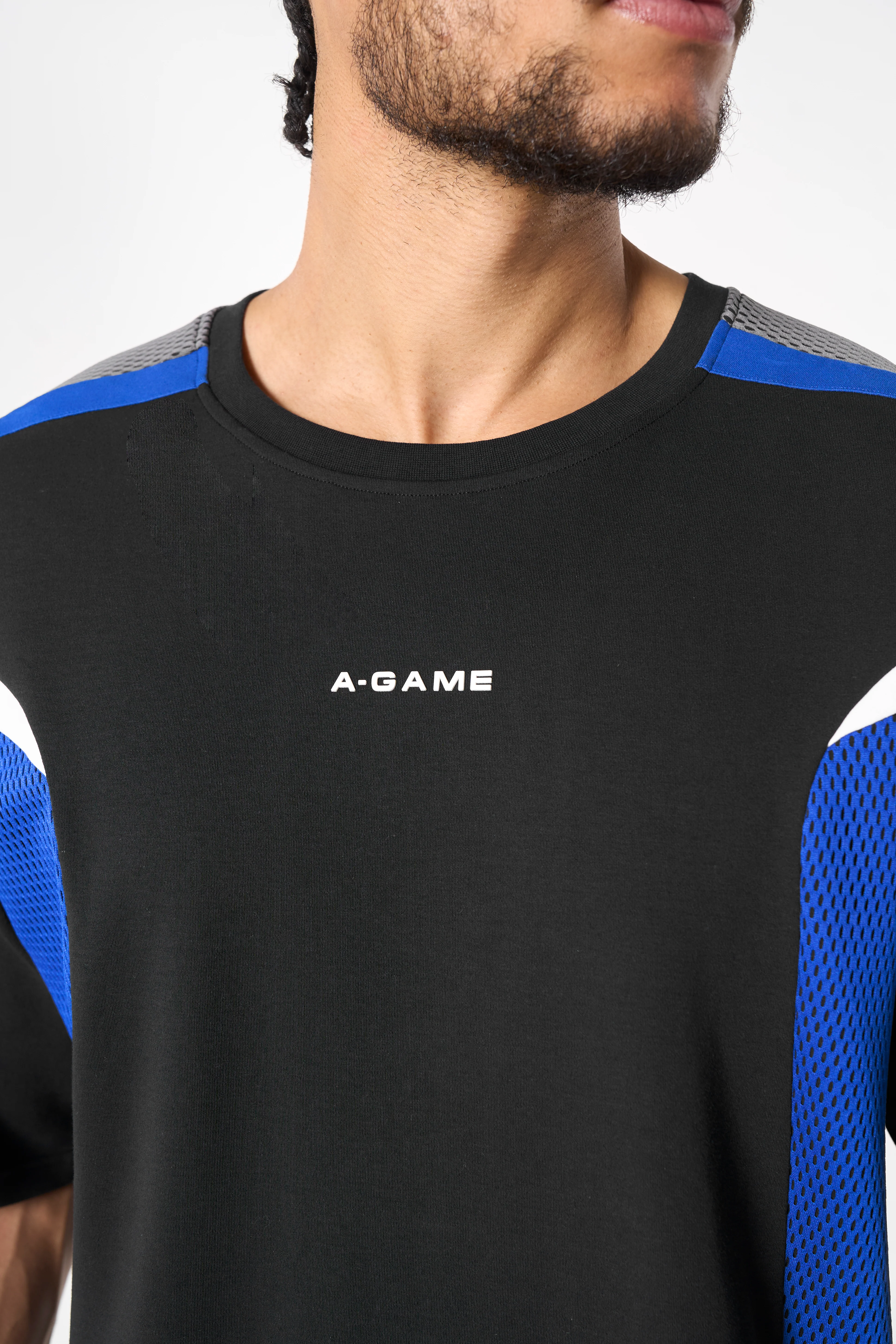 Men's Panelled Mesh Sport T-Shirt - Black / Cobalt Blue - Image 4