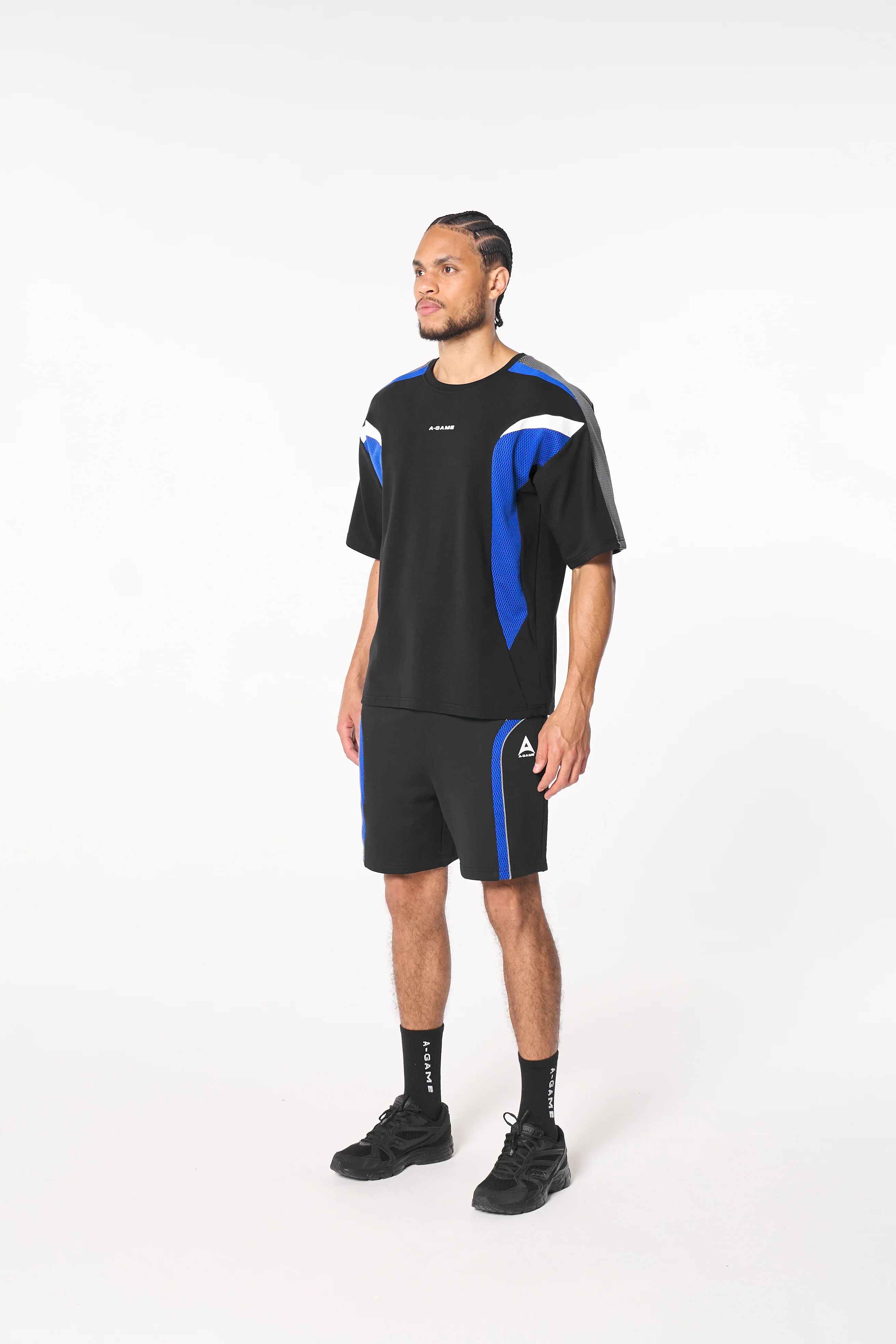 Men's Panelled Mesh Sport T-Shirt - Black / Cobalt Blue - Image 6