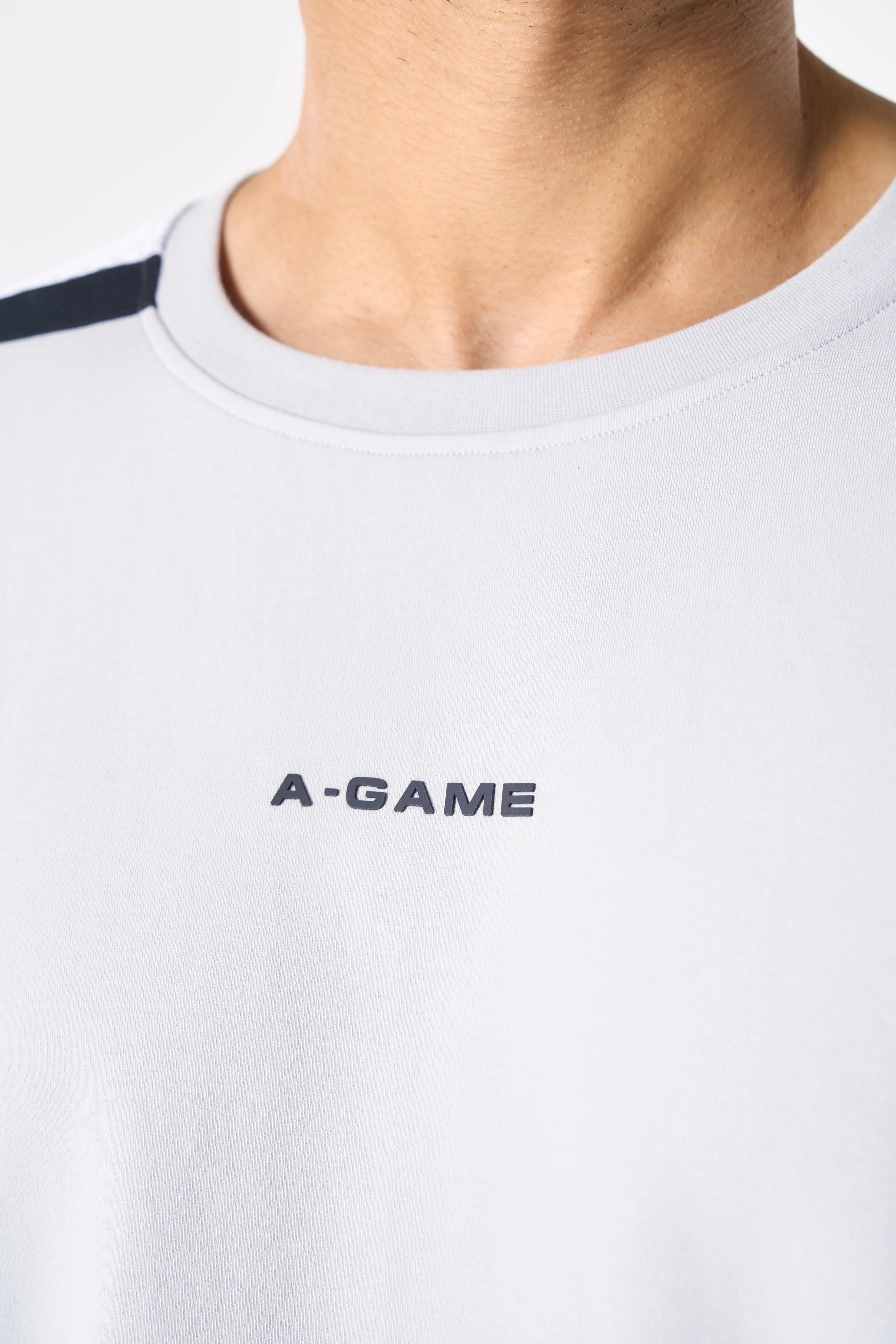 Men's Panelled Mesh Sport T-Shirt - Grey / Black - Image 4