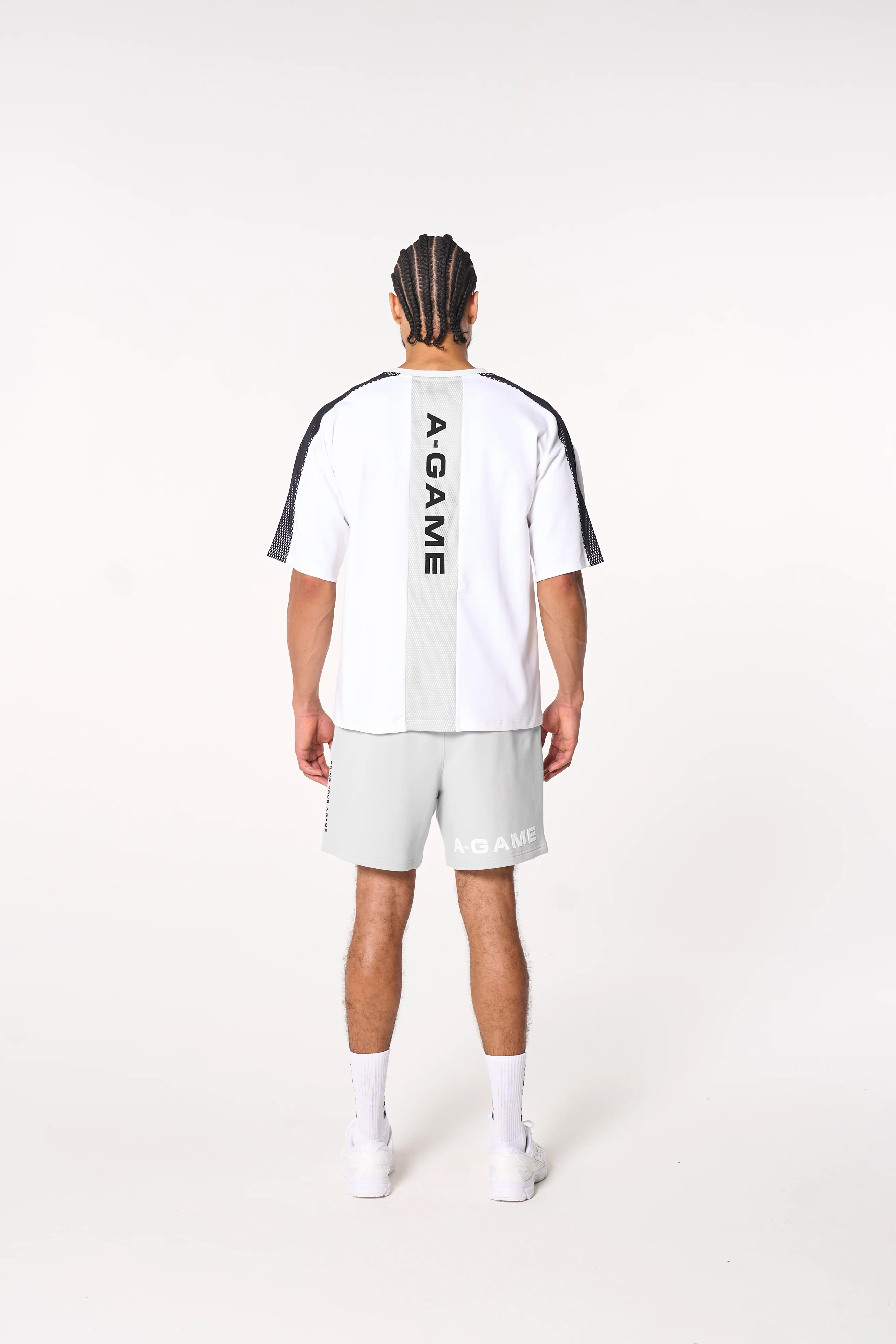 Men's Panelled Mesh Sport T-Shirt - White / Charcoal - Image 9