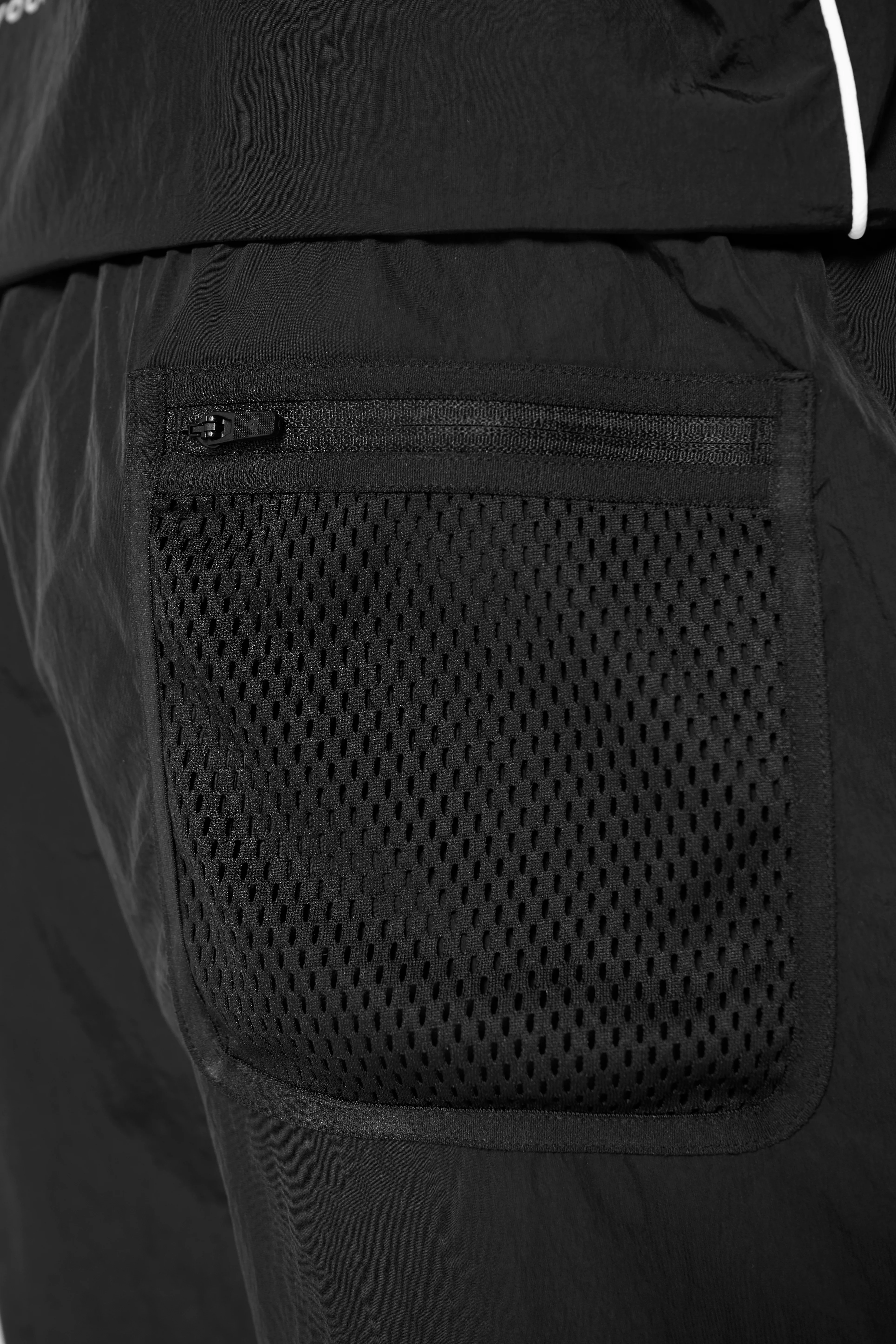 Men's Woven Tech Popper Shorts - Black - Image 5