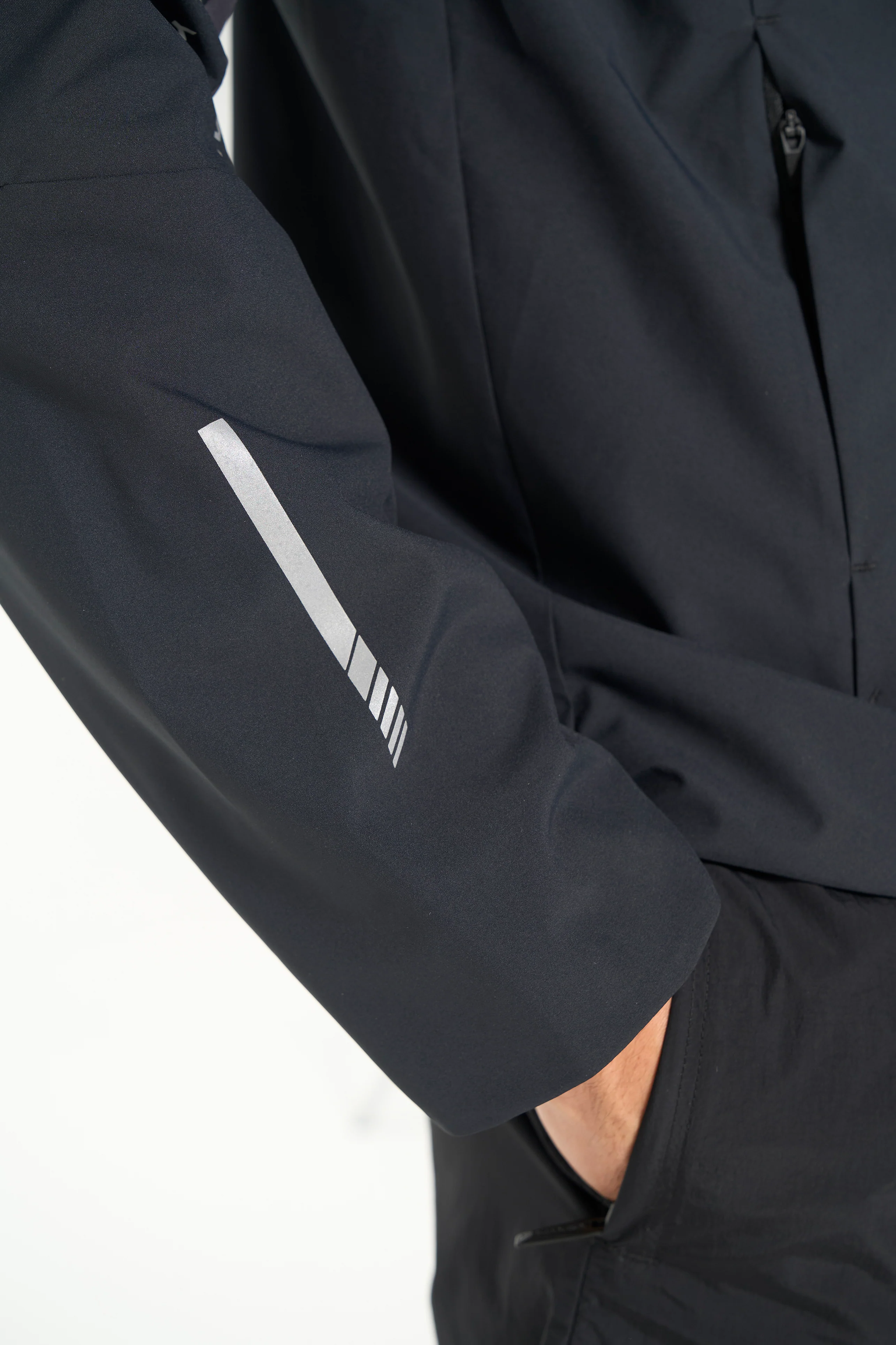 Men's Panelled Lightweight Jacket - Black / Dk Charcoal - Image 8