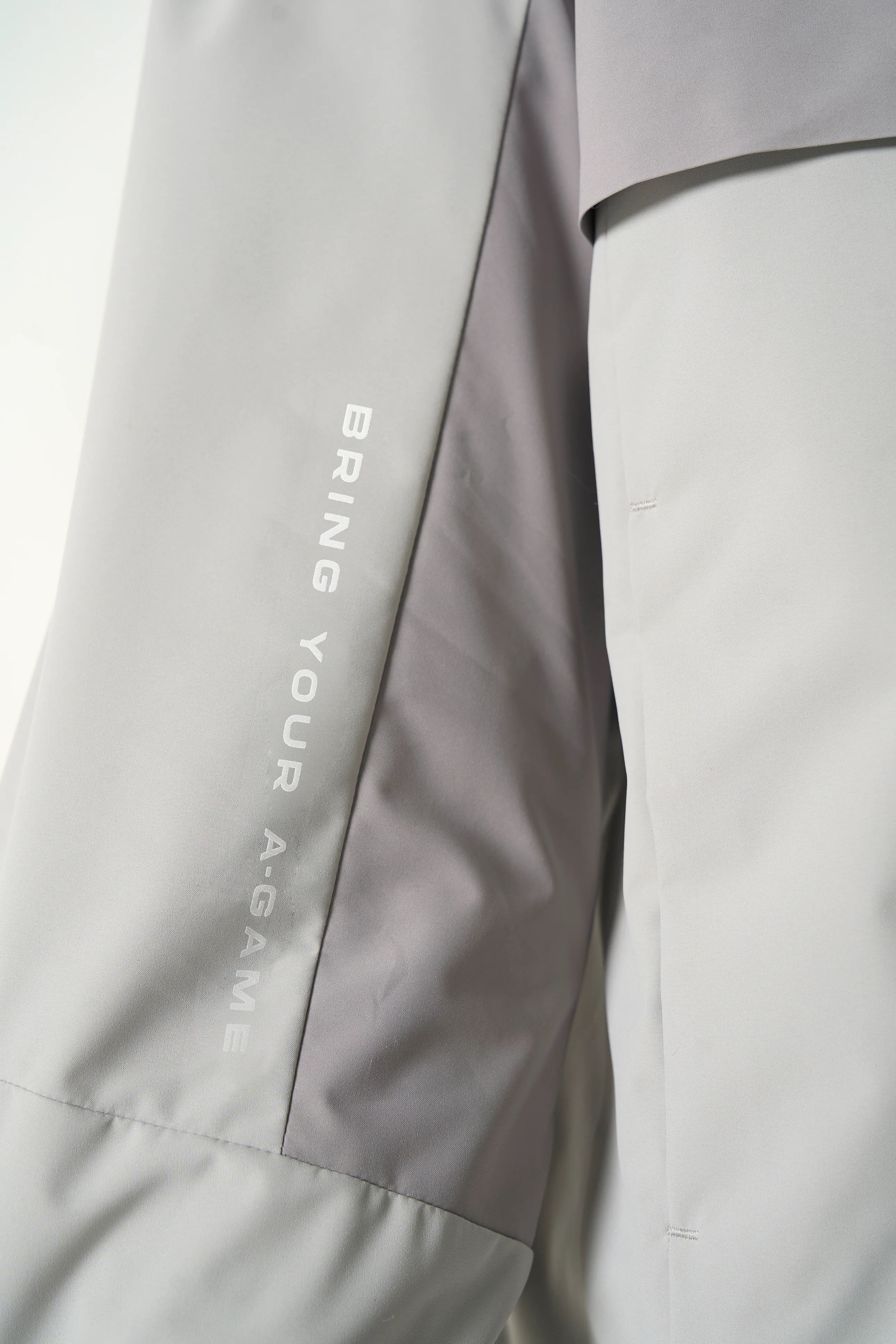 Men's Panelled Lightweight Jacket - Grey / Dk Grey - Image 4
