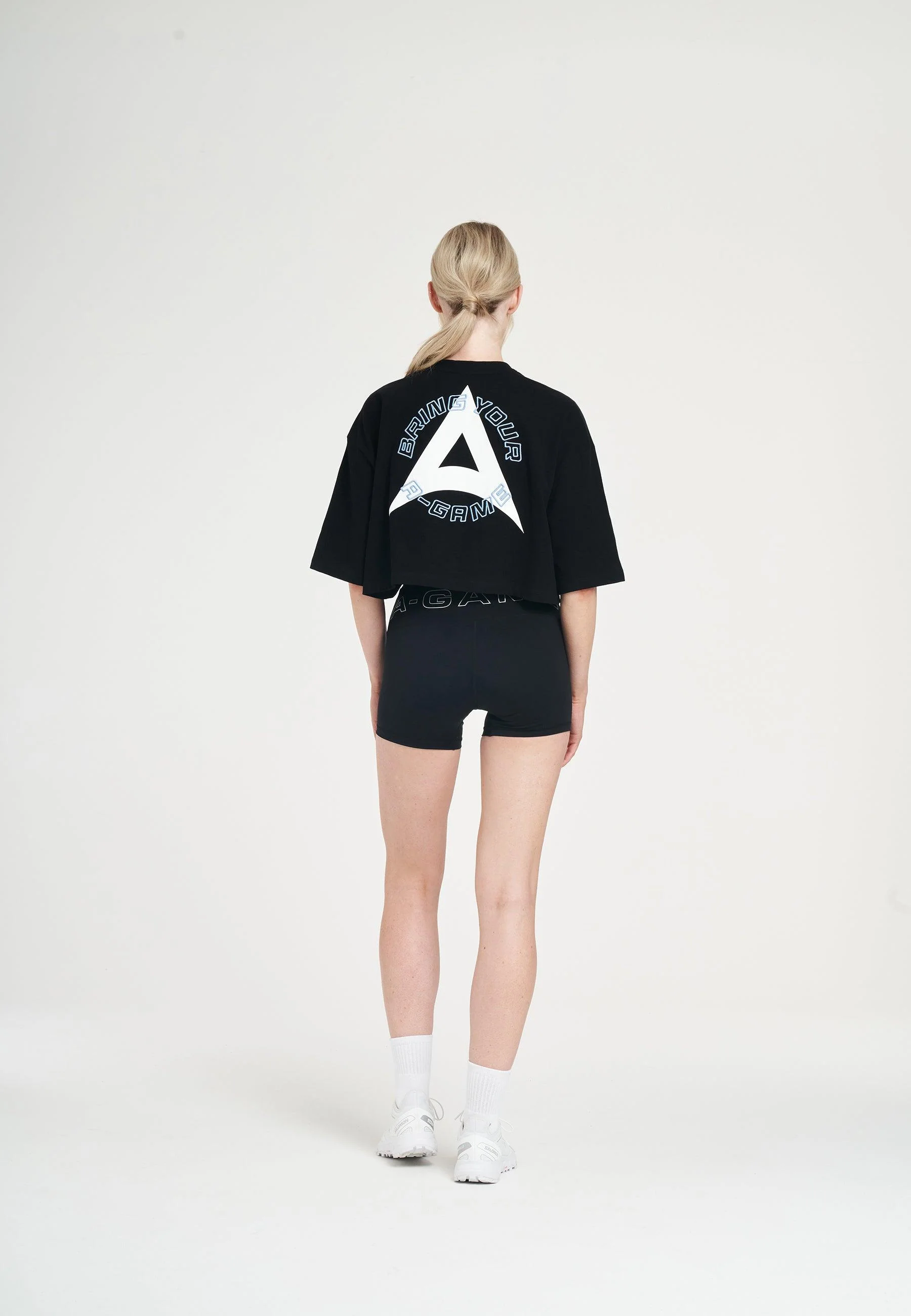 Women's Relaxed Cropped T-Shirt - Black - Image 4