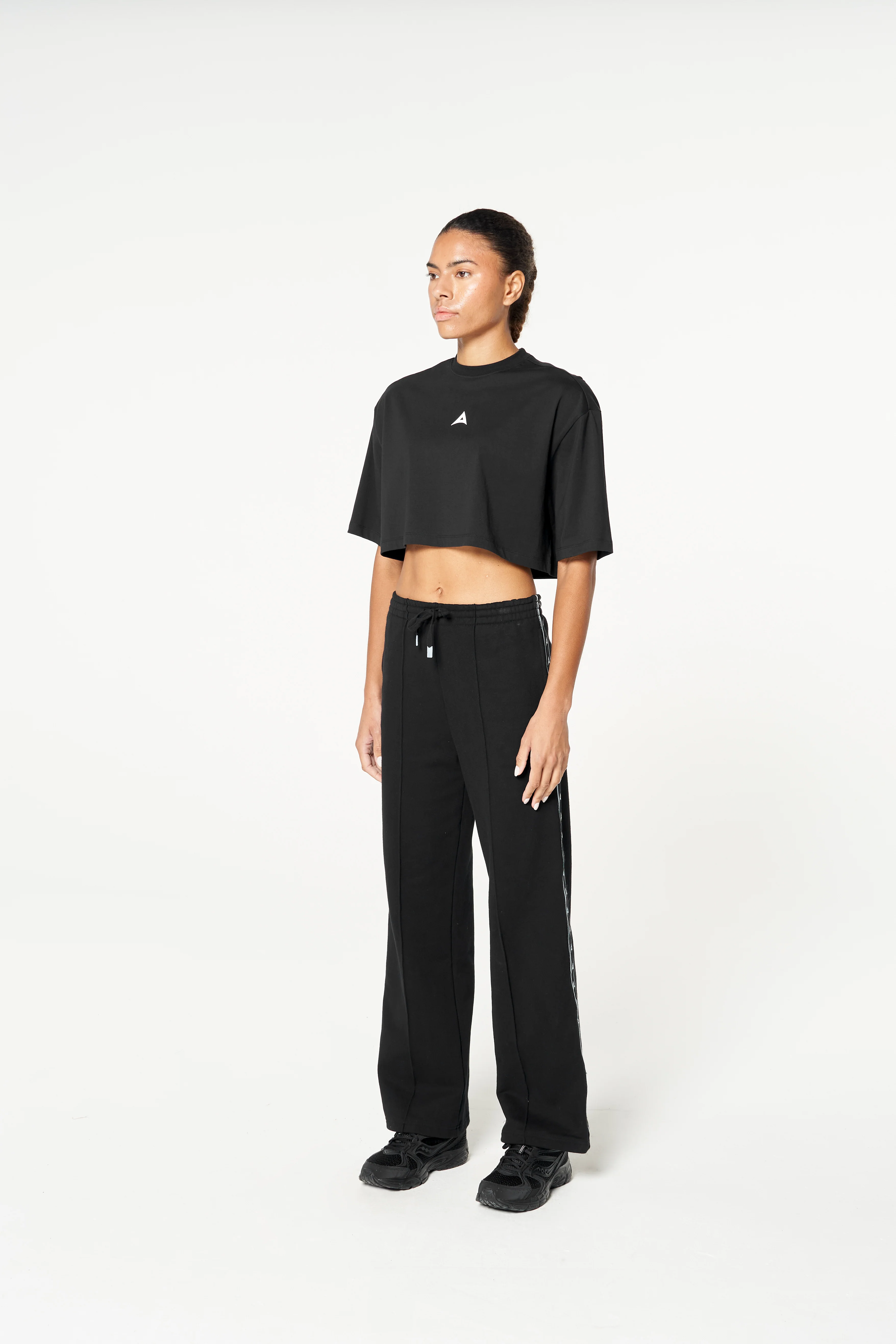 Women's Cropped Graphic T-Shirt - Black - Image 4