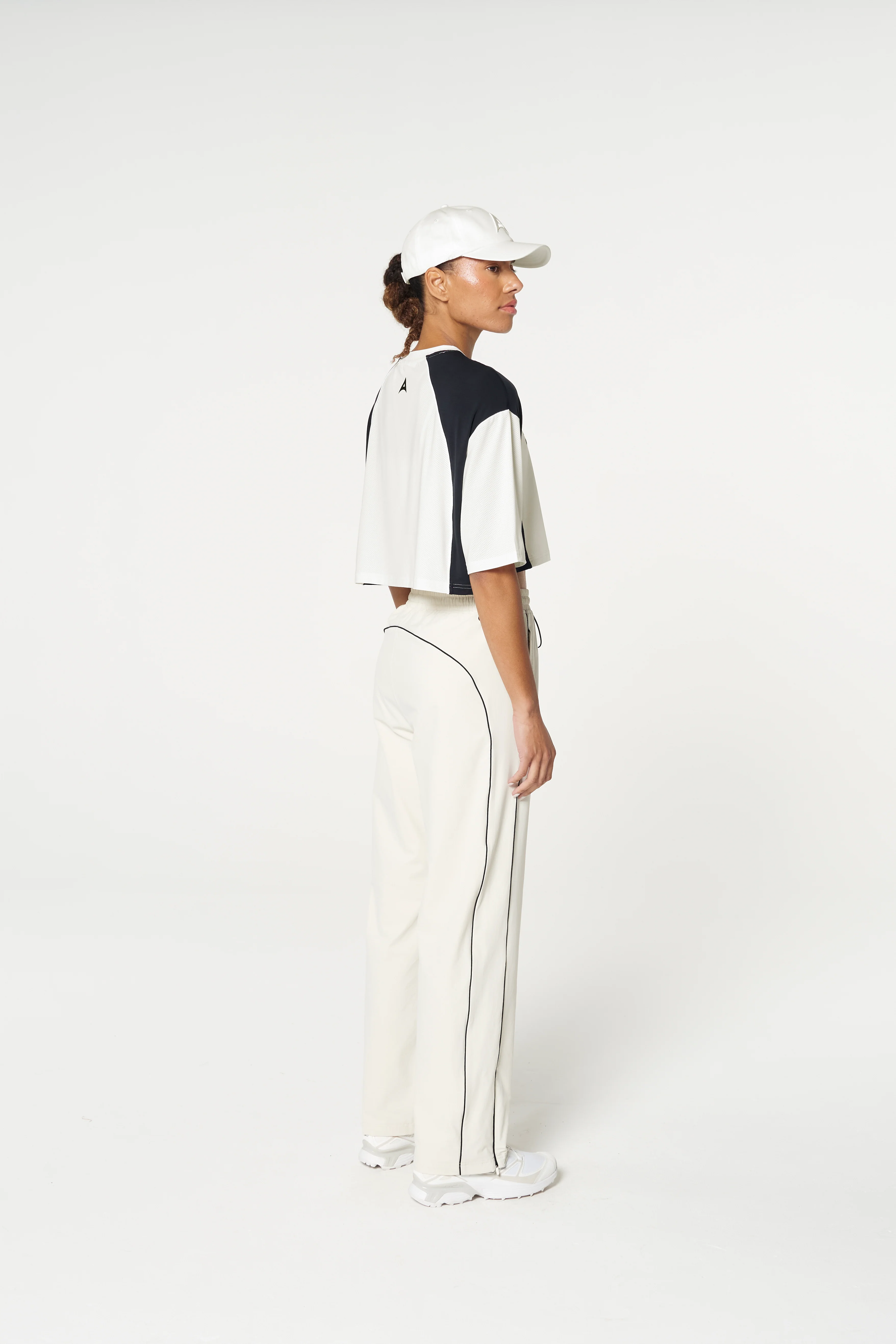 Women's Cropped Mesh Panel T-Shirt - Ecru - Image 5