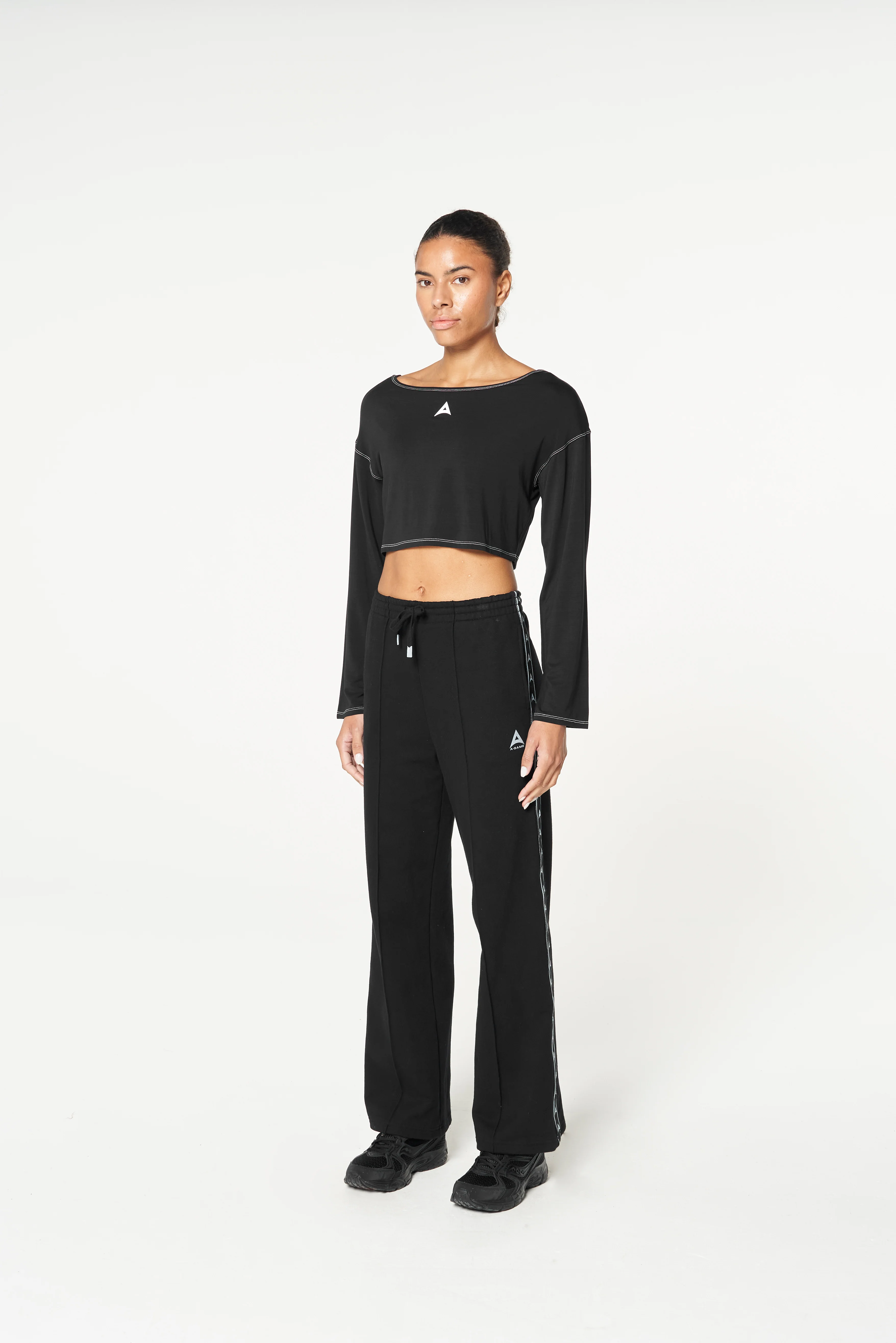 Women's Wide Sleeve Sweater - Black - Image 4
